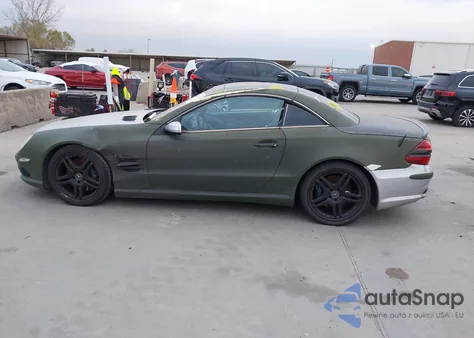 2004 Mercedes-Benz Sl 55 Amg z USA, uszkodzony, nr VIN WDBSK74FX4F066129